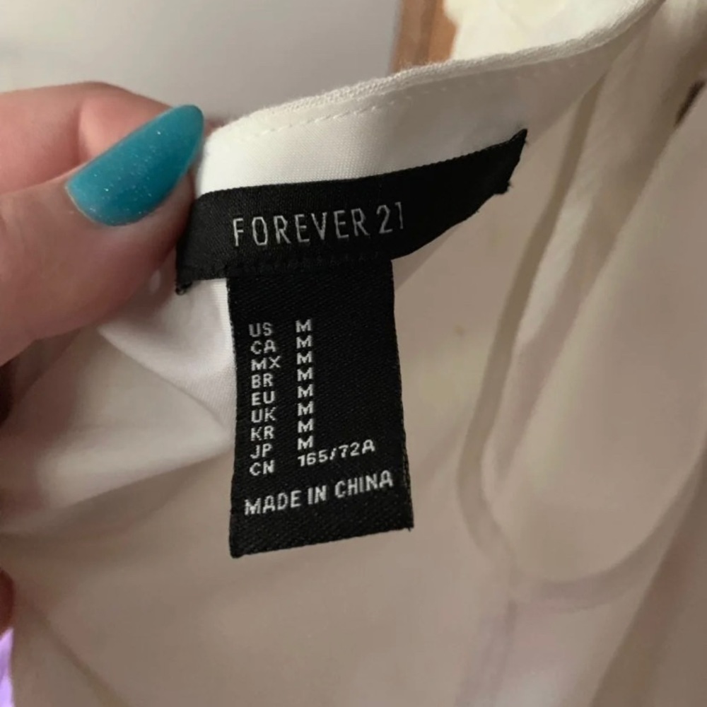 F21 Romper - Picture 3 of 3